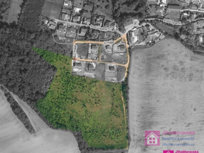 Prodej podílu 1/2 pole 39 246 m², Kralupy nad Vltavou - Zeměchy