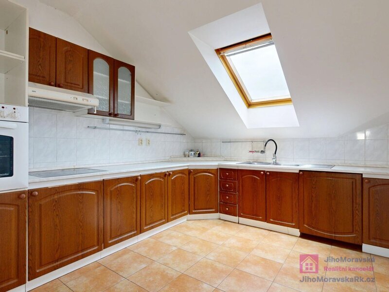 Pronájem bytu 5+1, 233 m², Vracov