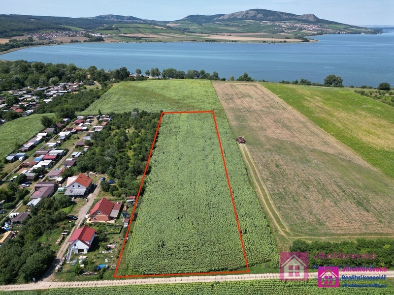 Prodej pozemky pro bydlení, 9 500 m² - Přítluky - Nové Mlýny